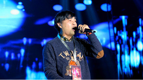 【杨敏】对你的爱永远多一点 好声音萌男的深