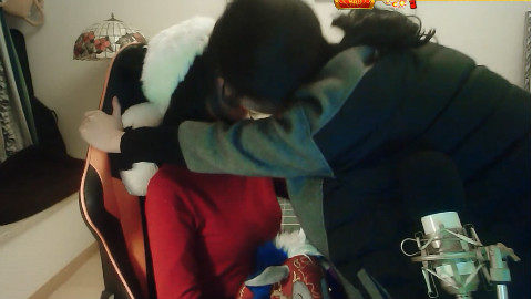 冷冷直播强吻闺蜜 - AcFun弹幕视频网 - 认真你