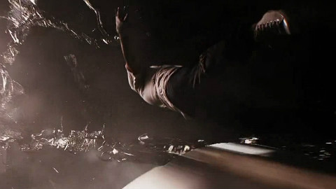 【通缉令字幕组】无对白科幻短片《坠落》(20