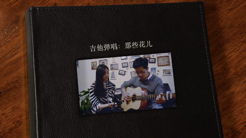 美女翻唱《那些花儿》 吉他弹唱 - AcFun弹幕视